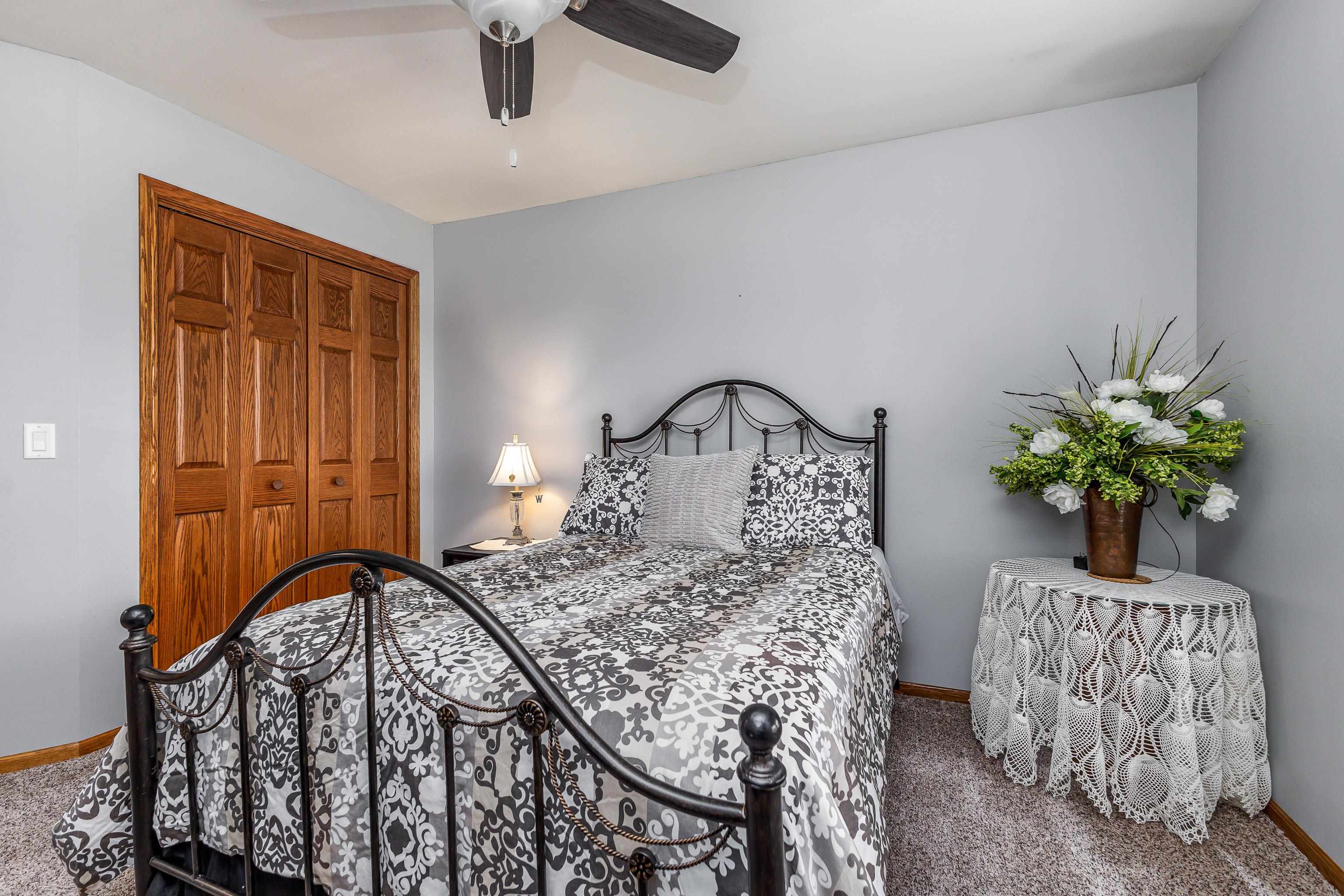 2101 Cheyenne Way Dubuque, IA 52002 - Photo 27 of 43 Gallery Image 27