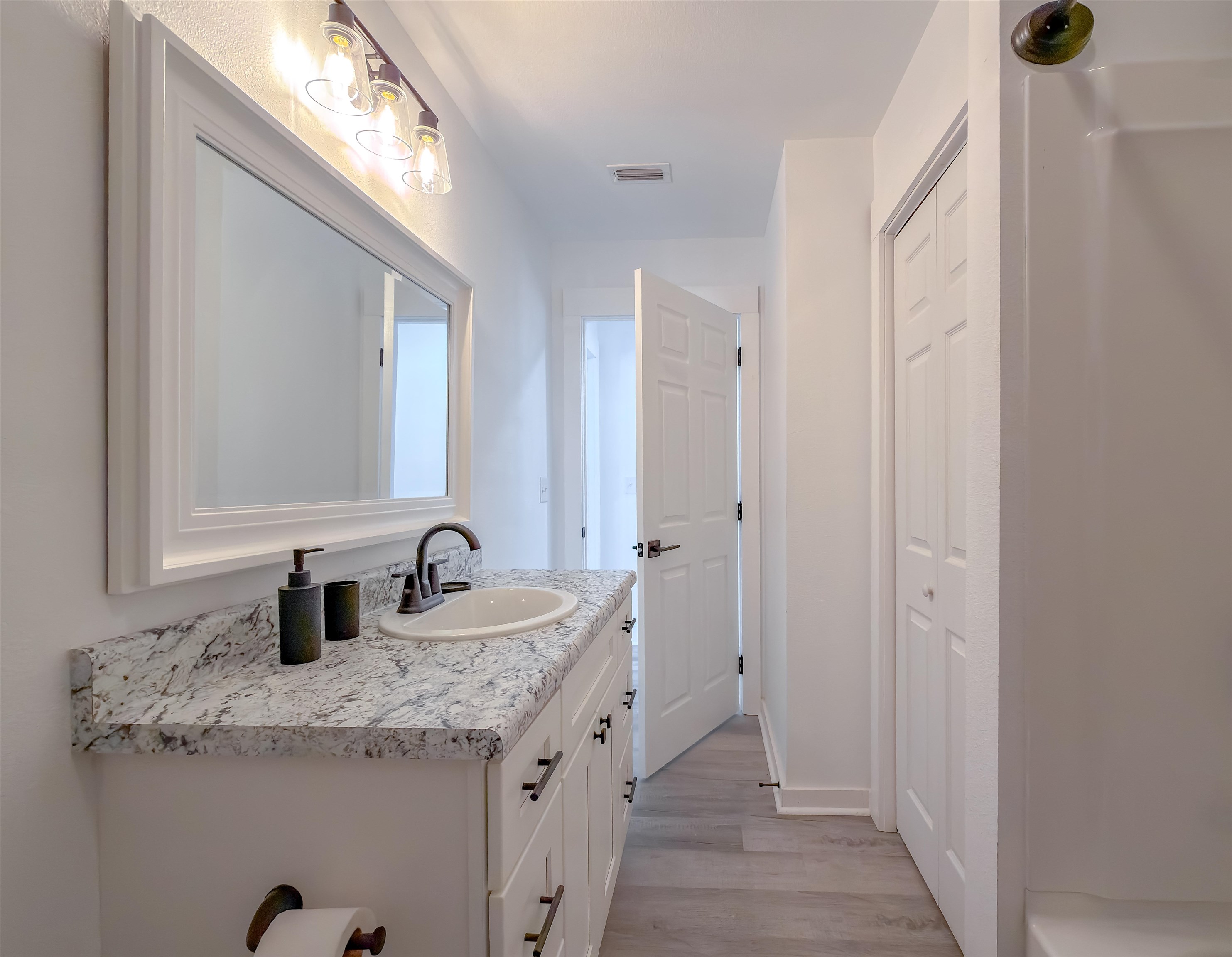 15608 Northeast New Market Road Hosford, FL 32334 - Photo 12 of 65