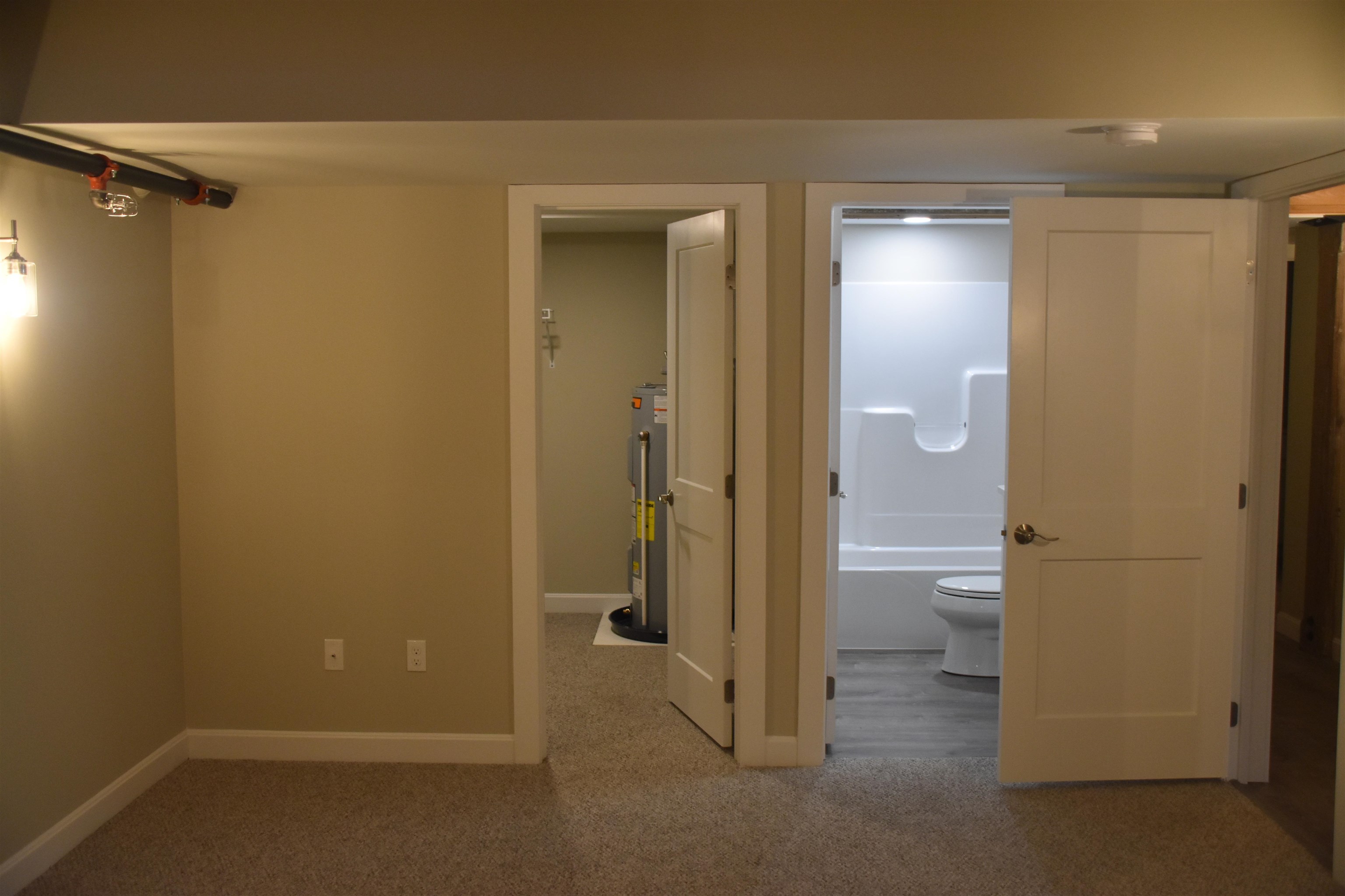 4 Bay Road, Unit 102 Newmarket, NH 03857 - Photo 16 of 37