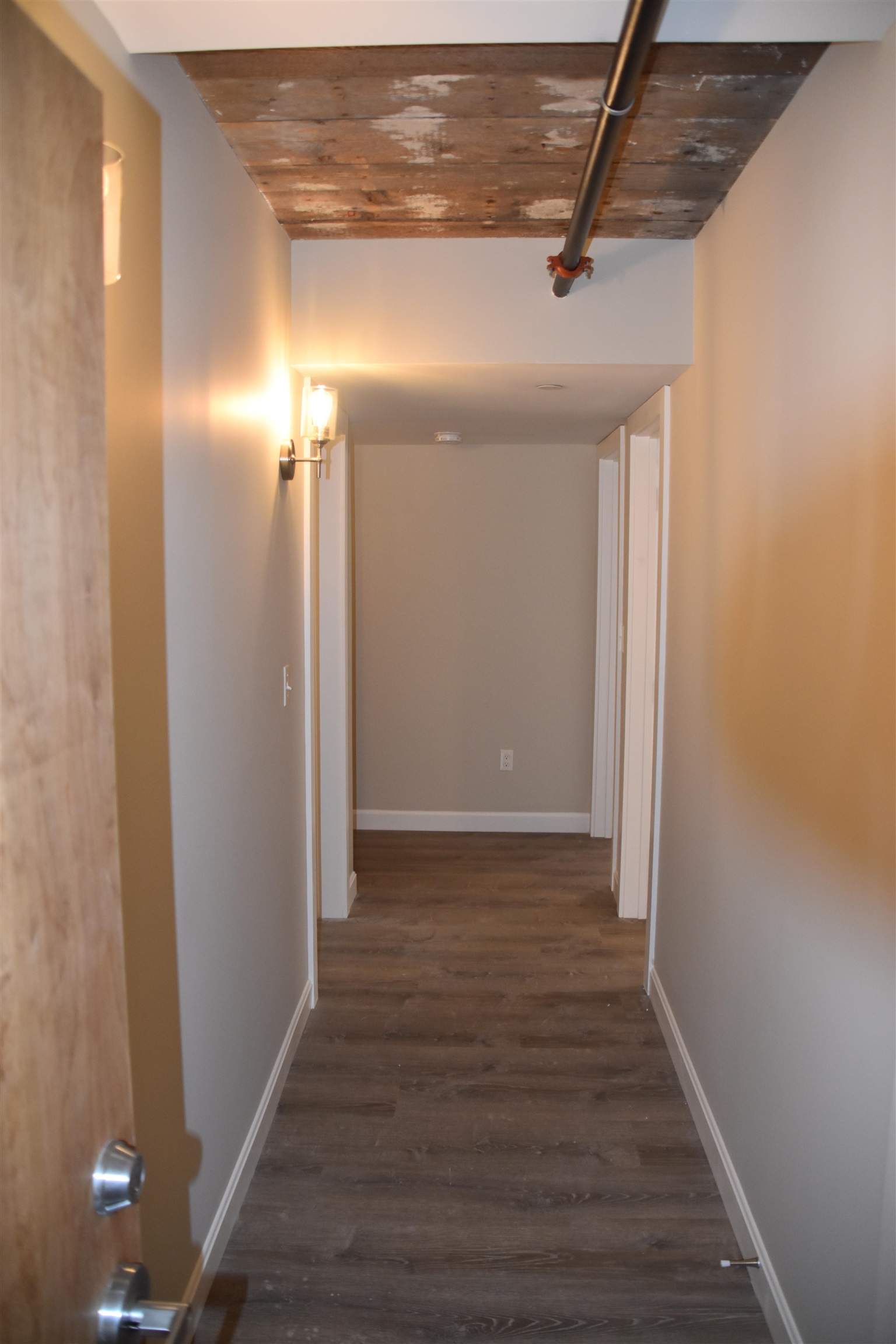 4 Bay Road, Unit 102 Newmarket, NH 03857 - Photo 2 of 37