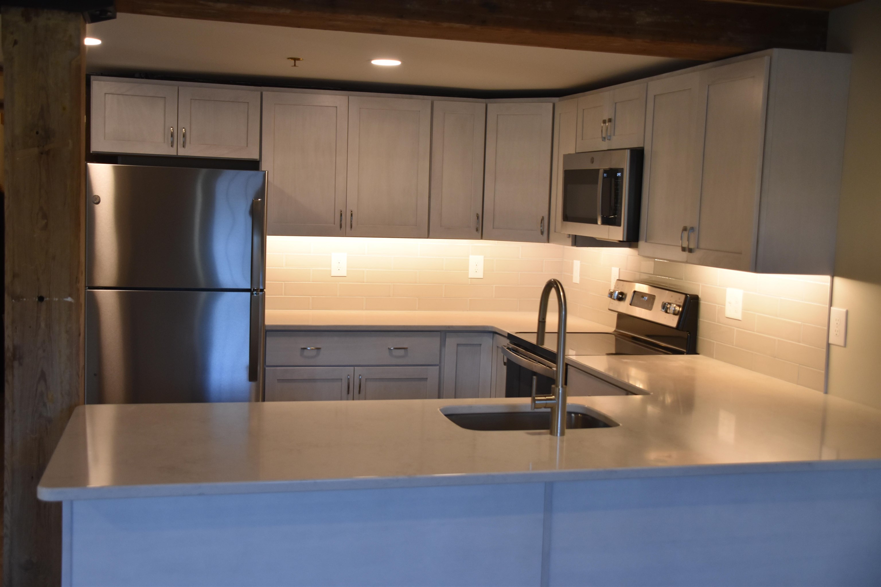 4 Bay Road, Unit 102 Newmarket, NH 03857 - Photo 26 of 37