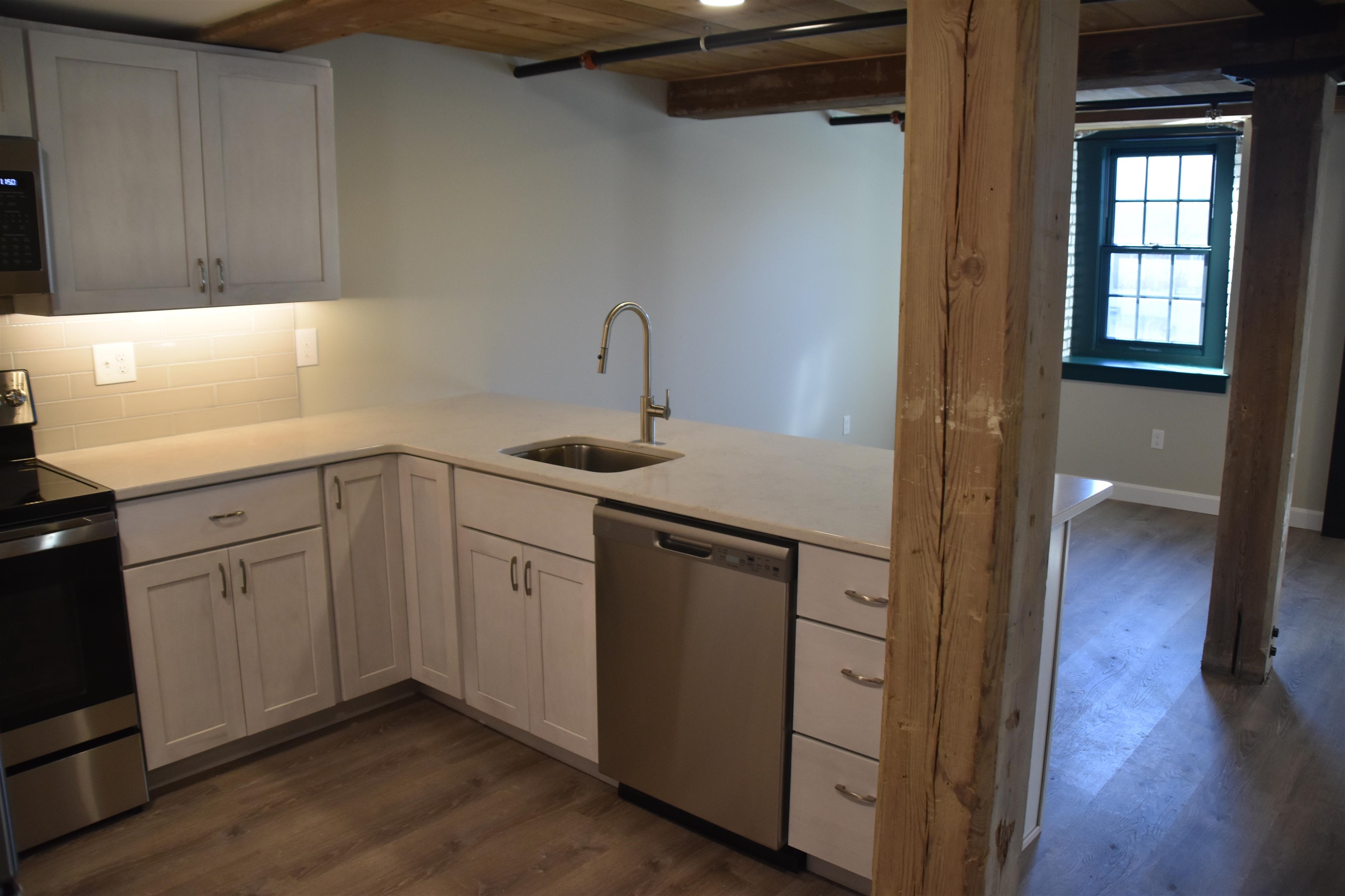 4 Bay Road, Unit 102 Newmarket, NH 03857 - Photo 29 of 37