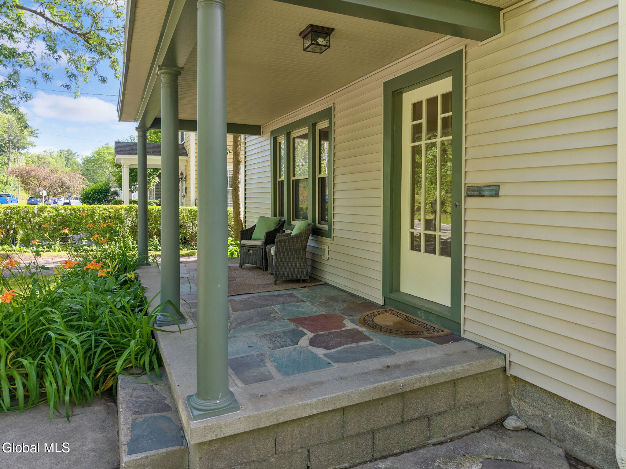 1045 Balltown Road Niskayuna, NY 12309 - Photo 5 of 63 56-1045BalltownRd56