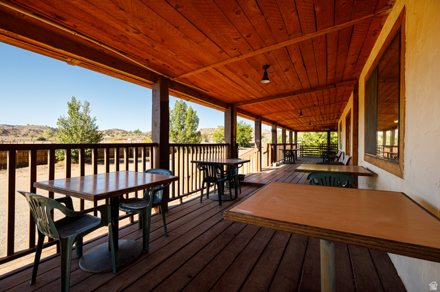 2040 North Long Cyn Road Kanab, UT 84741 - Photo 18 of 23 Wooden terrace with outdoor dining space