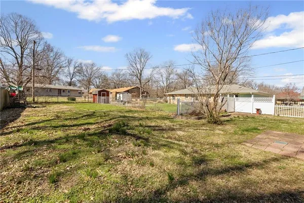 $219,000 | 1310 South Poplar Street, Ottawa, KS 66067