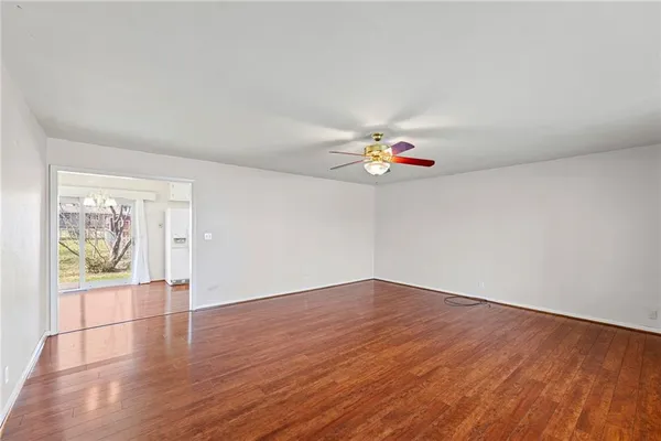 $219,000 | 1310 South Poplar Street, Ottawa, KS 66067