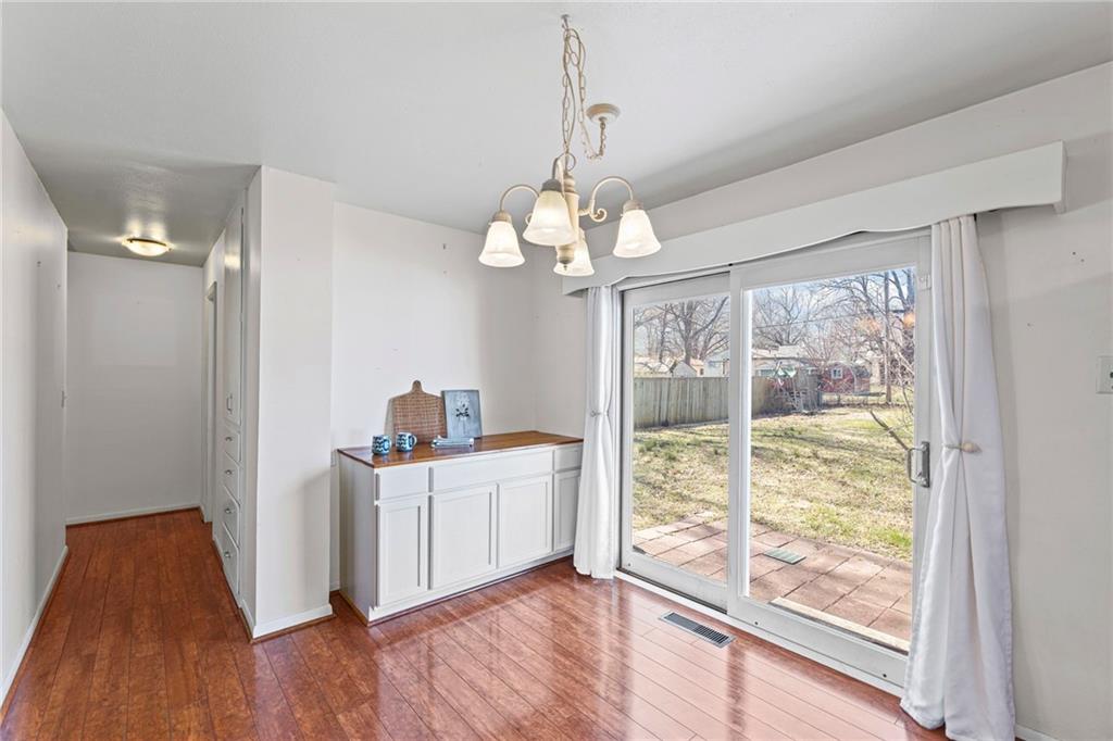 1310 South Poplar Street Ottawa, KS 66067 - Photo 10 of 39