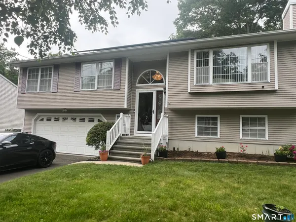 $1,200 | 81 Perry Merrill Drive, West Haven, CT 06516