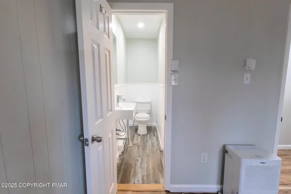 a bathroom with a toilet