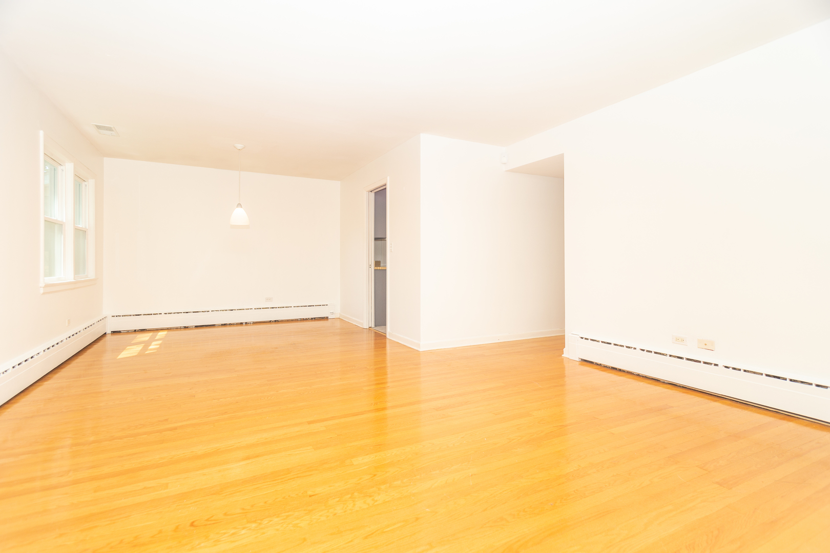 310 Hibbard Road Wilmette, IL 60091 - Photo 4 of 15