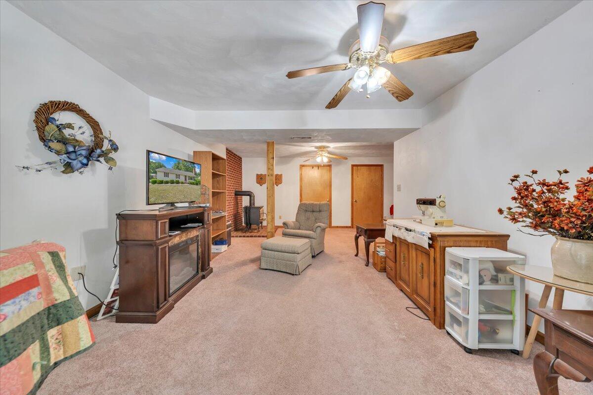 165 Fox Fire Cloverdale, VA 24077 - Photo 36 of 54 37-MIB07266