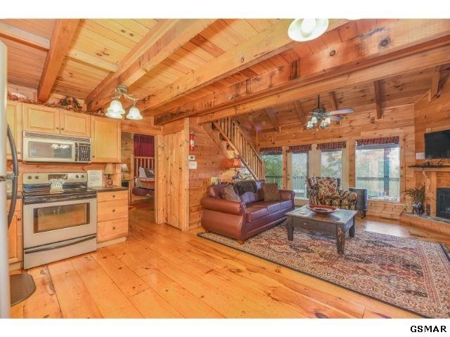 2148 Little Valley Road, Unit 11 Pigeon Forge, TN 37862 - Photo 3 of 33