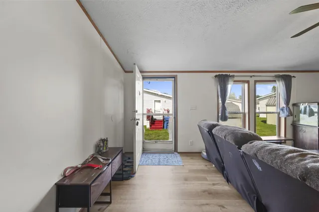 $74,900 | 243 Kirk, Adrian, MI 49221