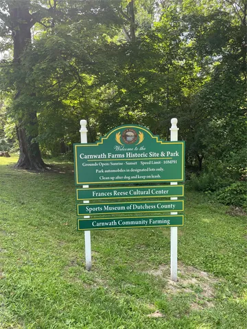a view of sign board