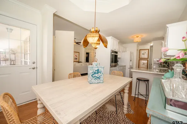 $281,999 | 5401 Hollytree Drive, Unit 1301, Tyler, TX 75703