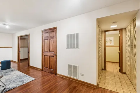 $589,000 | 10 Deerpath Drive, Vernon Hills, IL 60061