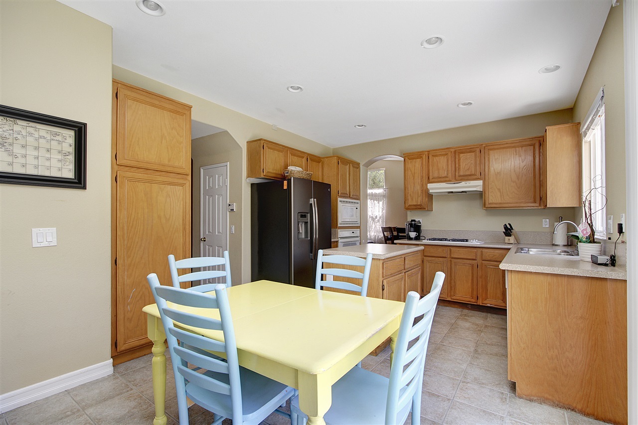 1638 Santa Flora Road Chula Vista, CA 91913 - Photo 6 of 18 Gallery Image 6
