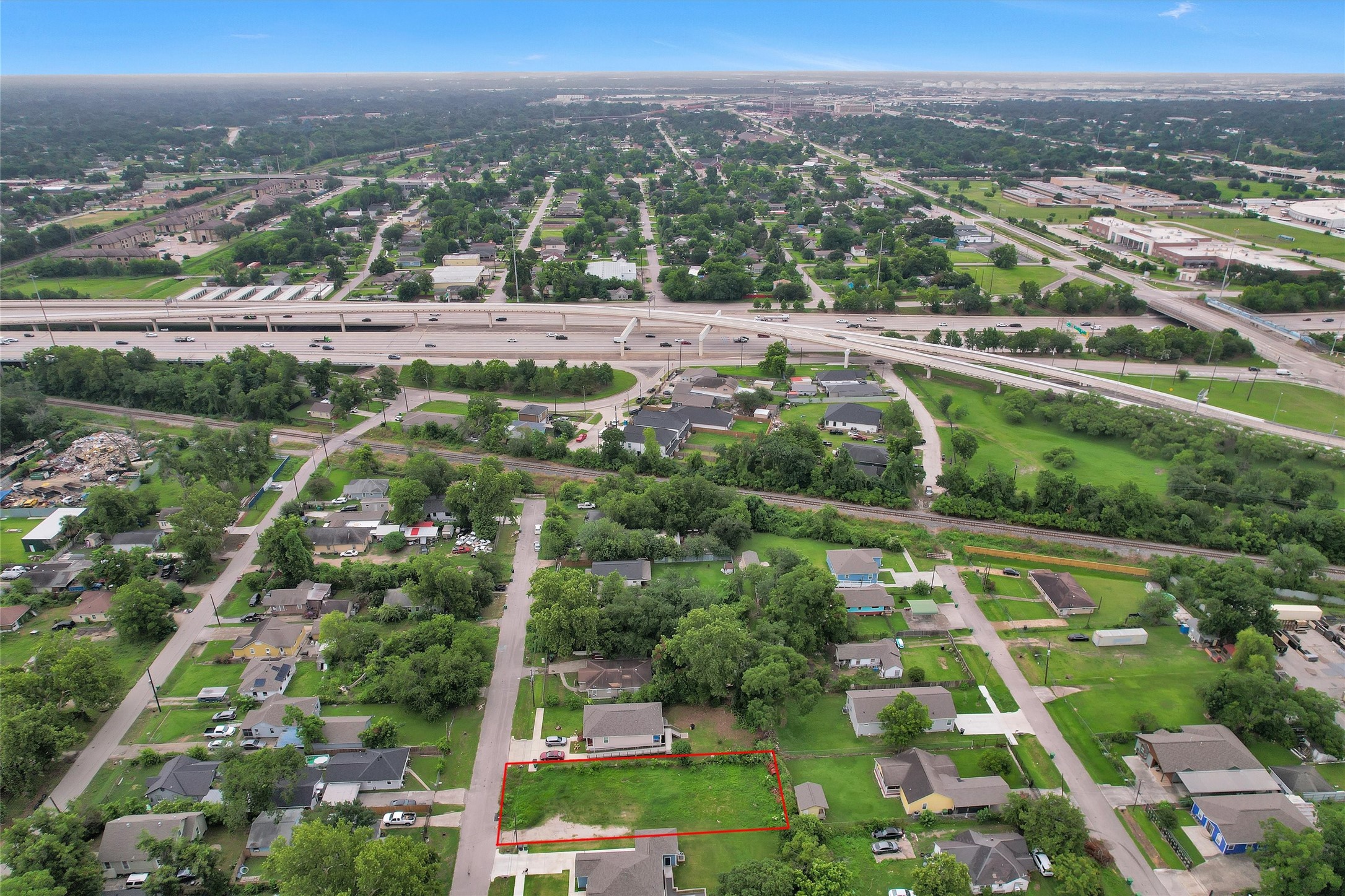 3306 Caplin Street Houston, TX 77026 - Photo 5 of 6 a view of a city