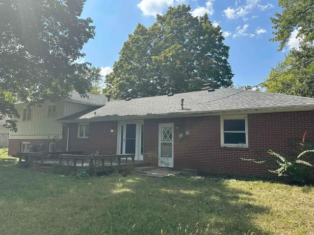 $170,000 | 1212 North Bittersweet Lane, Muncie, IN 47304