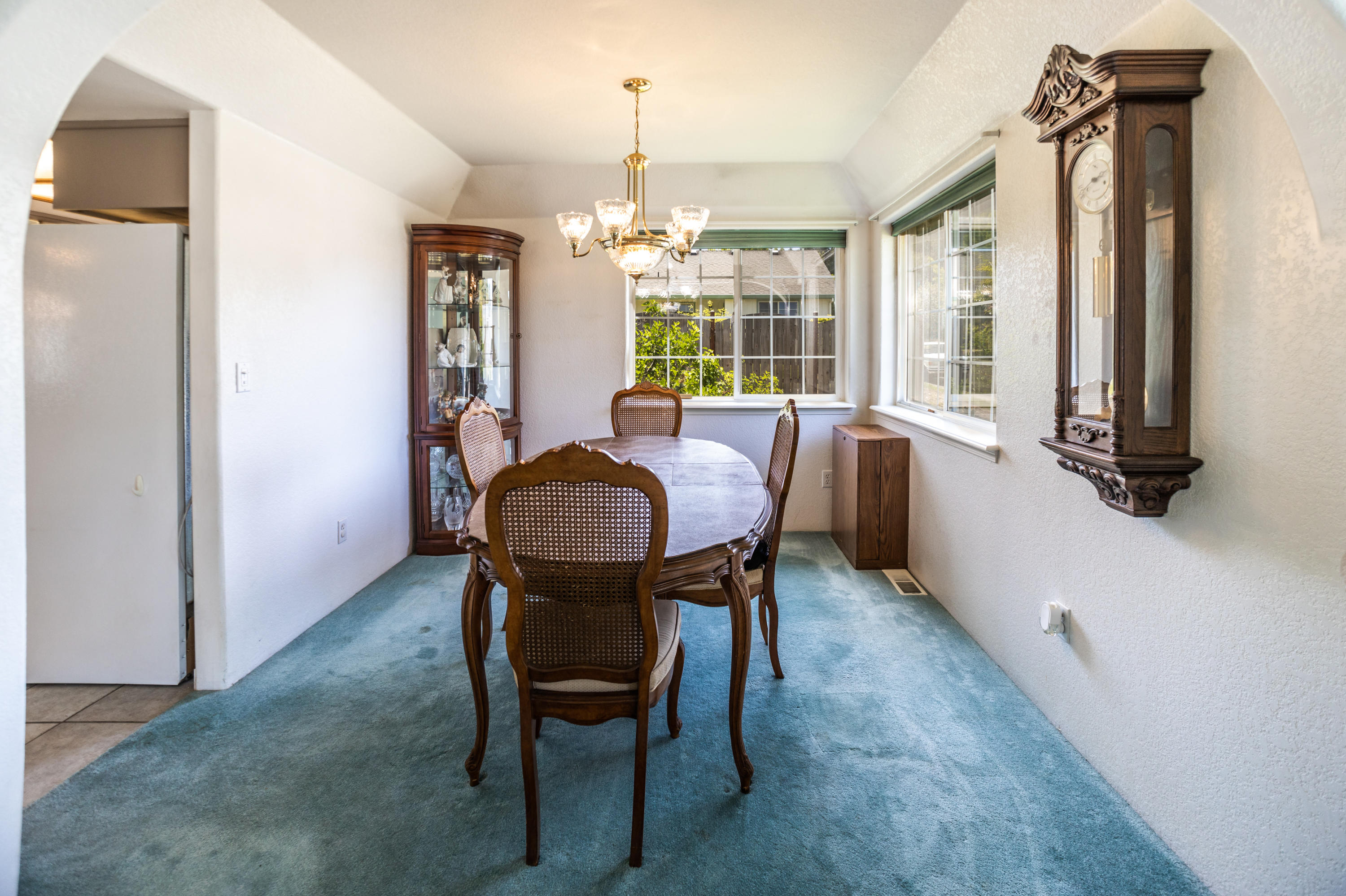 1819 West Harbeck Road Grants Pass, OR 97527 - Photo 6 of 21 Web-10