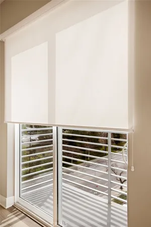 $4,355 | 21010 Erwin Street, Unit 644, Woodland Hills, CA 91367