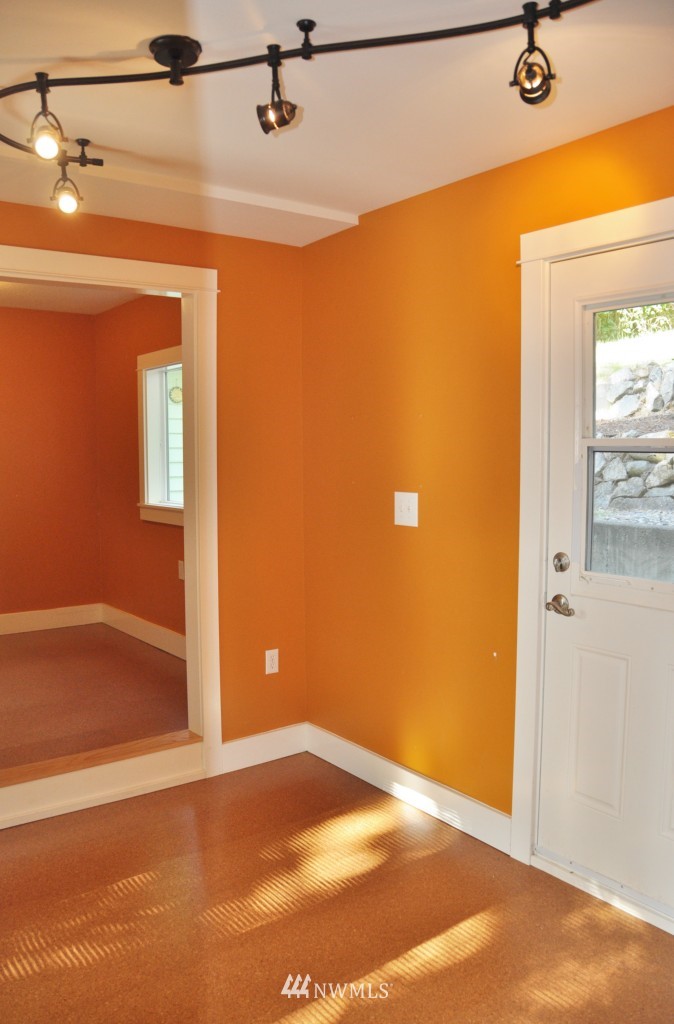 2016 Shamrock Road Northwest Bremerton, WA 98312 - Photo 19 of 25 Gallery Image 19