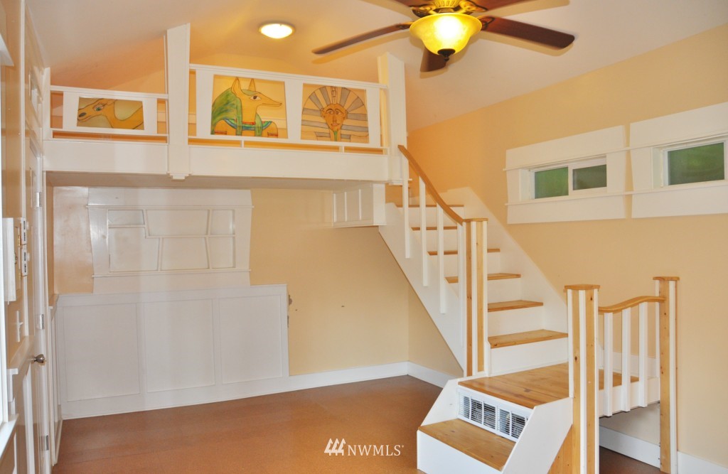 2016 Shamrock Road Northwest Bremerton, WA 98312 - Photo 21 of 25 Gallery Image 21