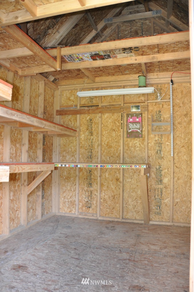 2016 Shamrock Road Northwest Bremerton, WA 98312 - Photo 24 of 25 Gallery Image 24