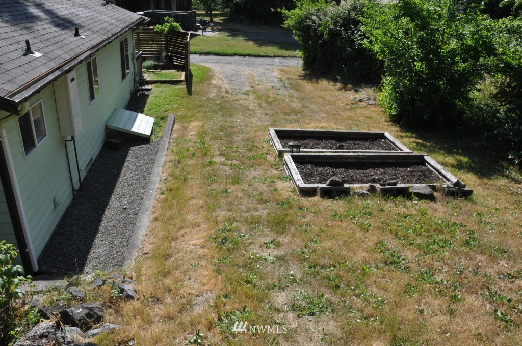 2016 Shamrock Road Northwest Bremerton, WA 98312 - Photo 25 of 25 Gallery Image 25