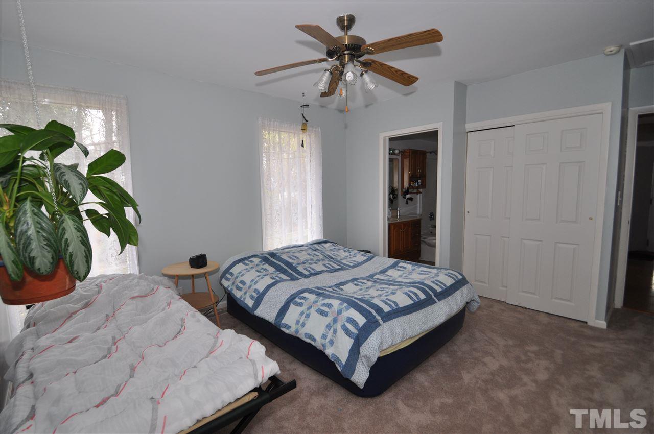 1303 Kelly Road Garner, NC 27529 - Photo 14 of 17 Gallery Image 14