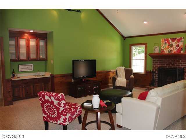 603 Rothschild Drive Chester, VA 23836 - Photo 7 of 24 Den/Family/Great Room - The family room also featu