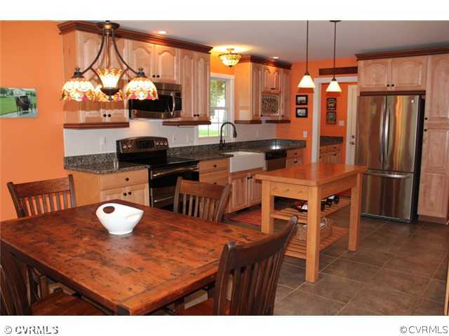 603 Rothschild Drive Chester, VA 23836 - Photo 8 of 24 Kitchen - The remodeled kitchen is a chef's dream!