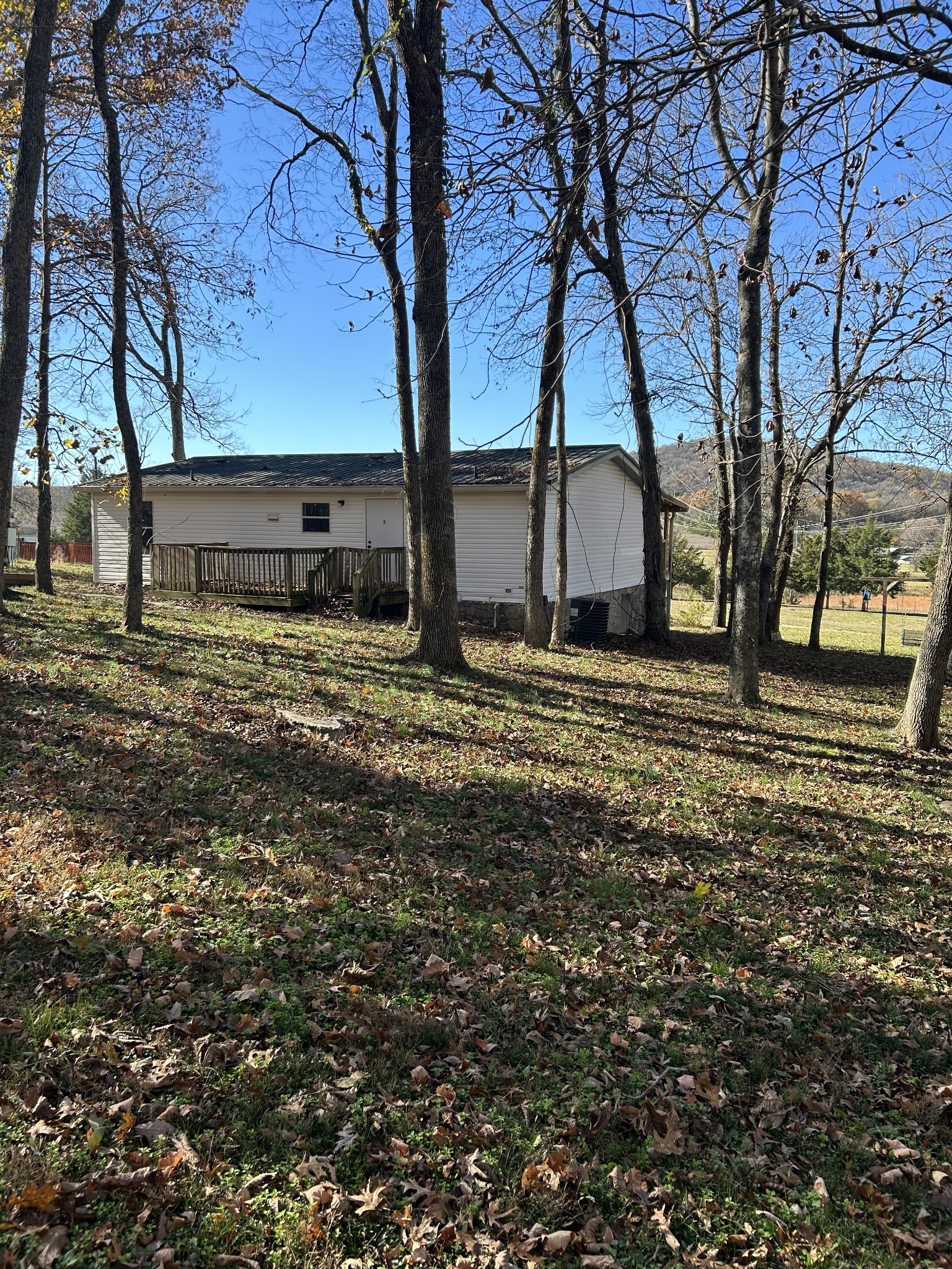 3122 Linwood Road Watertown, TN 37184 - Photo 2 of 13 a view of a backyard of the house