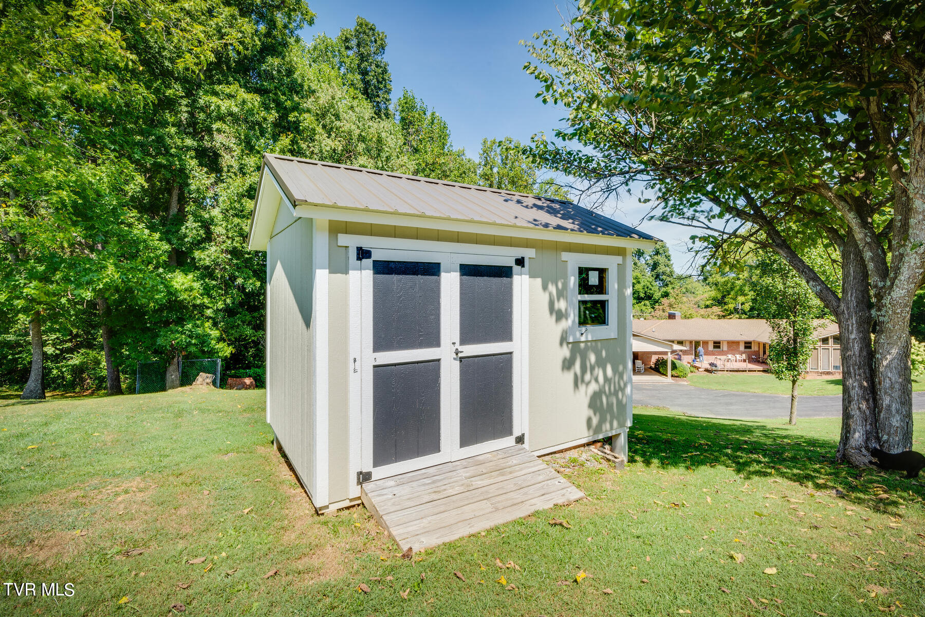 153 Greendale Road Johnson City, TN 37601 - Photo 24 of 41 034