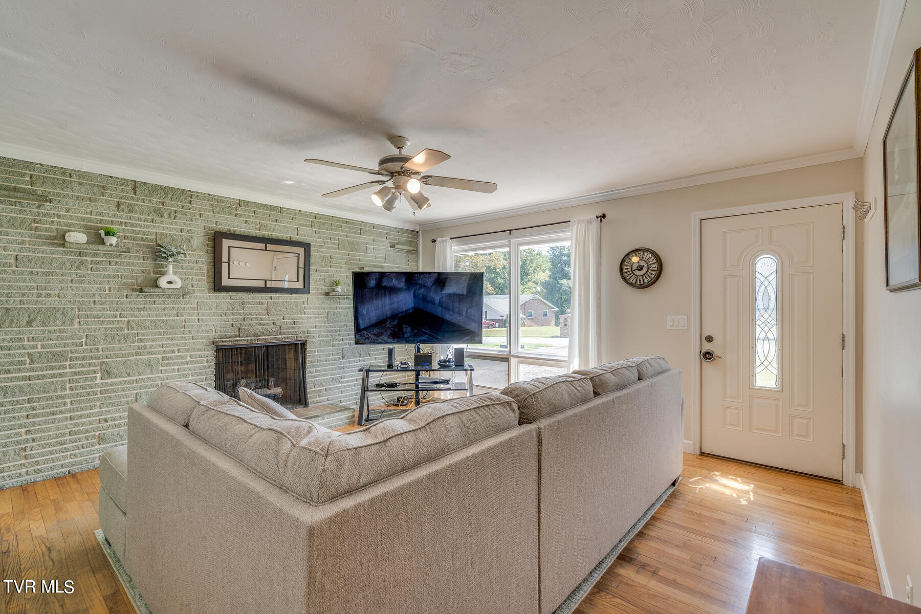 153 Greendale Road Johnson City, TN 37601 - Photo 4 of 41 005