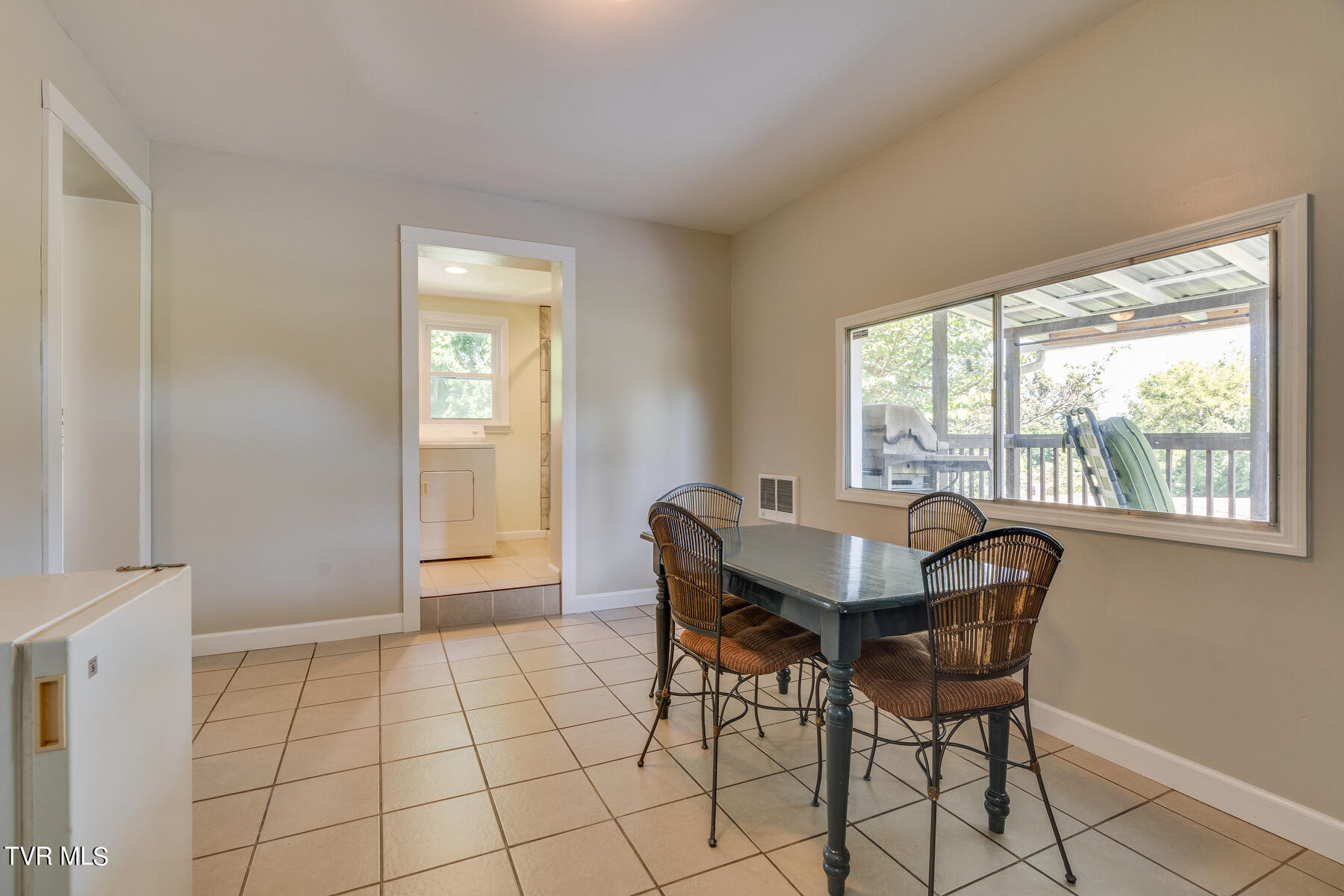 153 Greendale Road Johnson City, TN 37601 - Photo 10 of 41 013