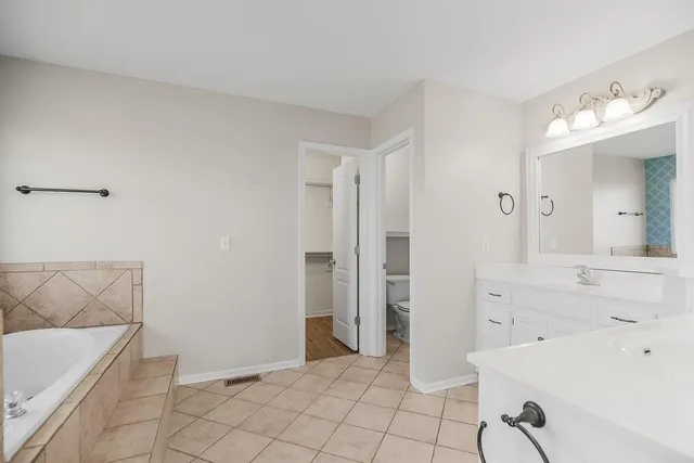 $499,500 | 2618 Meadowlark Drive, Harrisonville, MO 64701