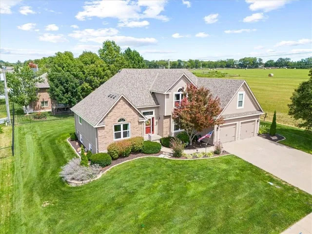 $499,500 | 2618 Meadowlark Drive, Harrisonville, MO 64701