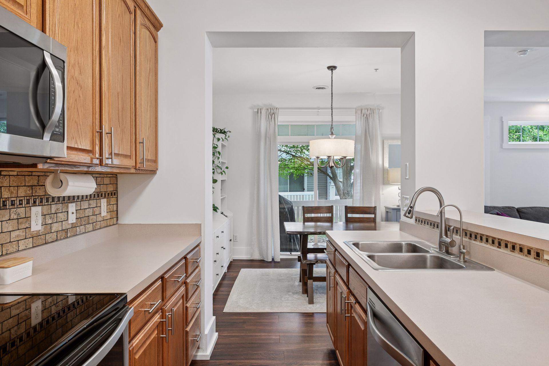 1924 Shamrock Place Chaska, MN 55318 - Photo 14 of 33