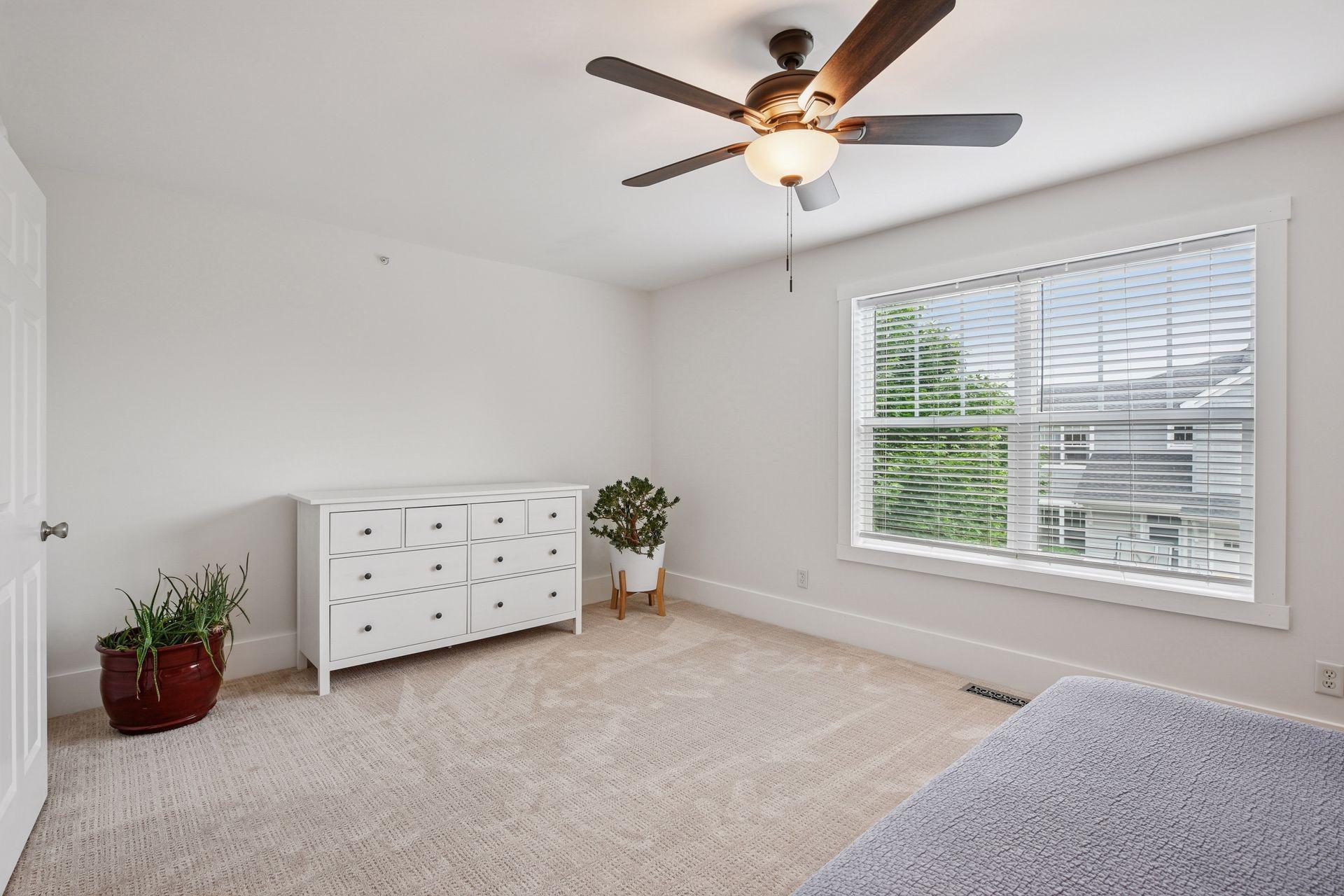 1924 Shamrock Place Chaska, MN 55318 - Photo 20 of 33