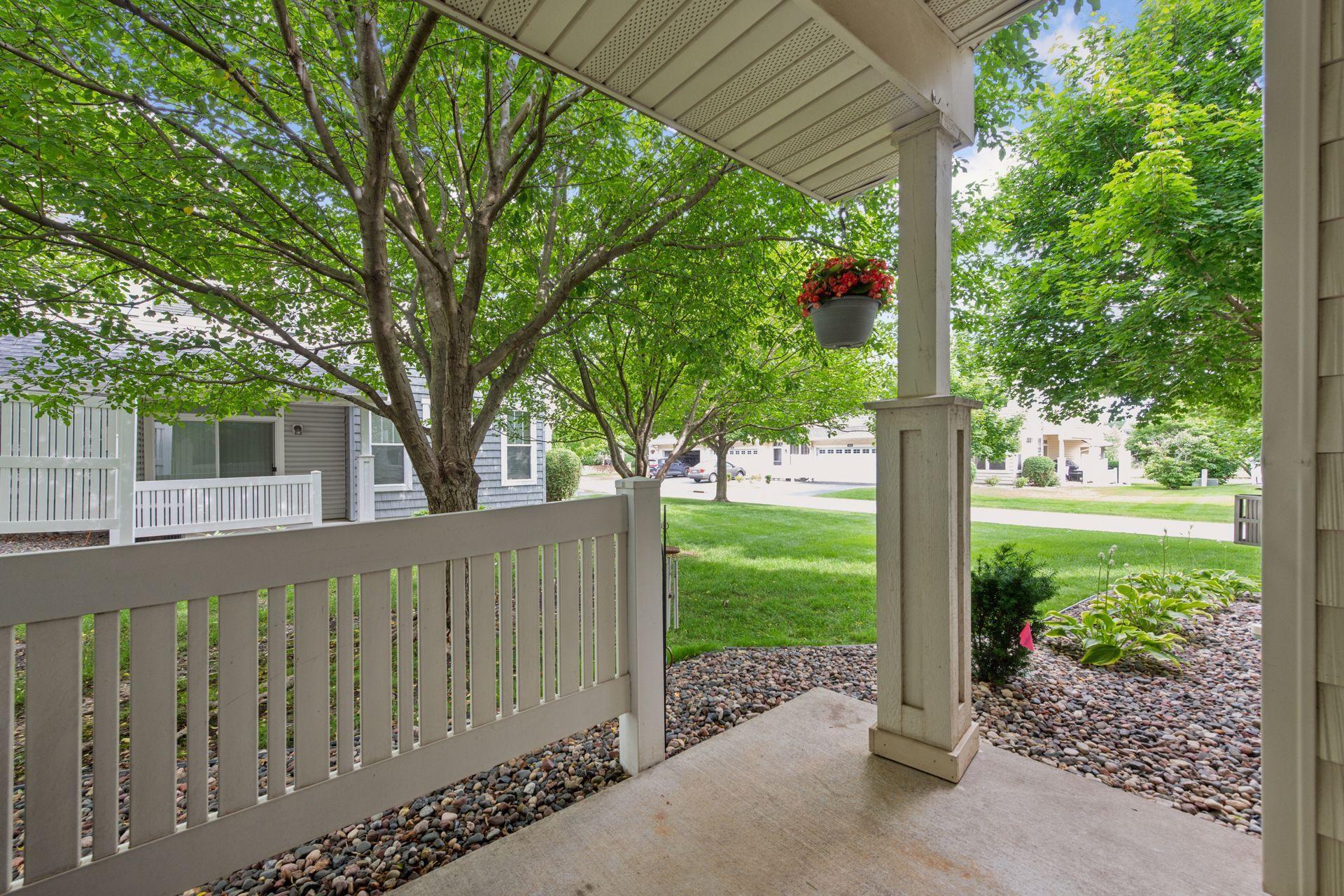 1924 Shamrock Place Chaska, MN 55318 - Photo 31 of 33