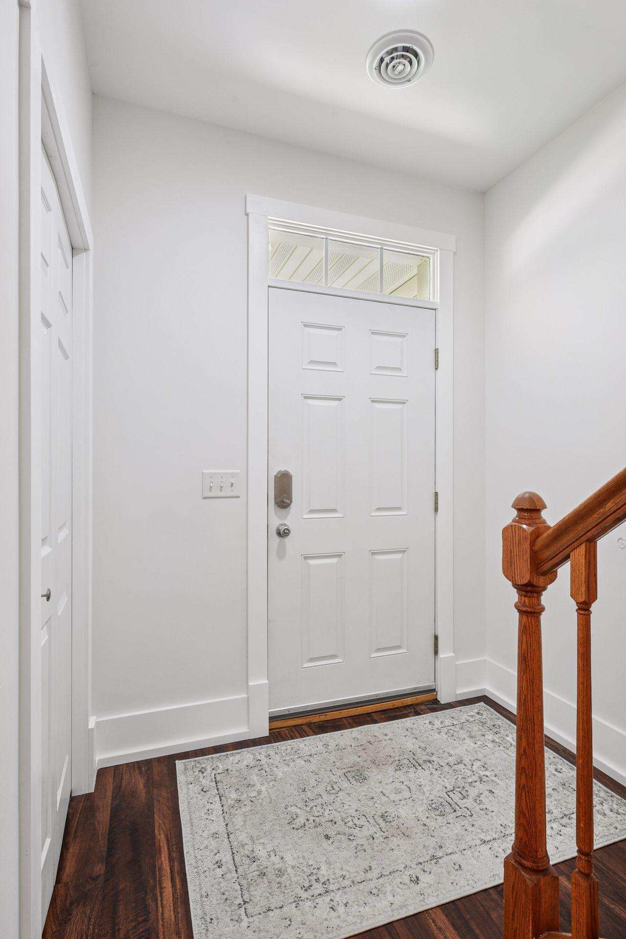 1924 Shamrock Place Chaska, MN 55318 - Photo 4 of 33