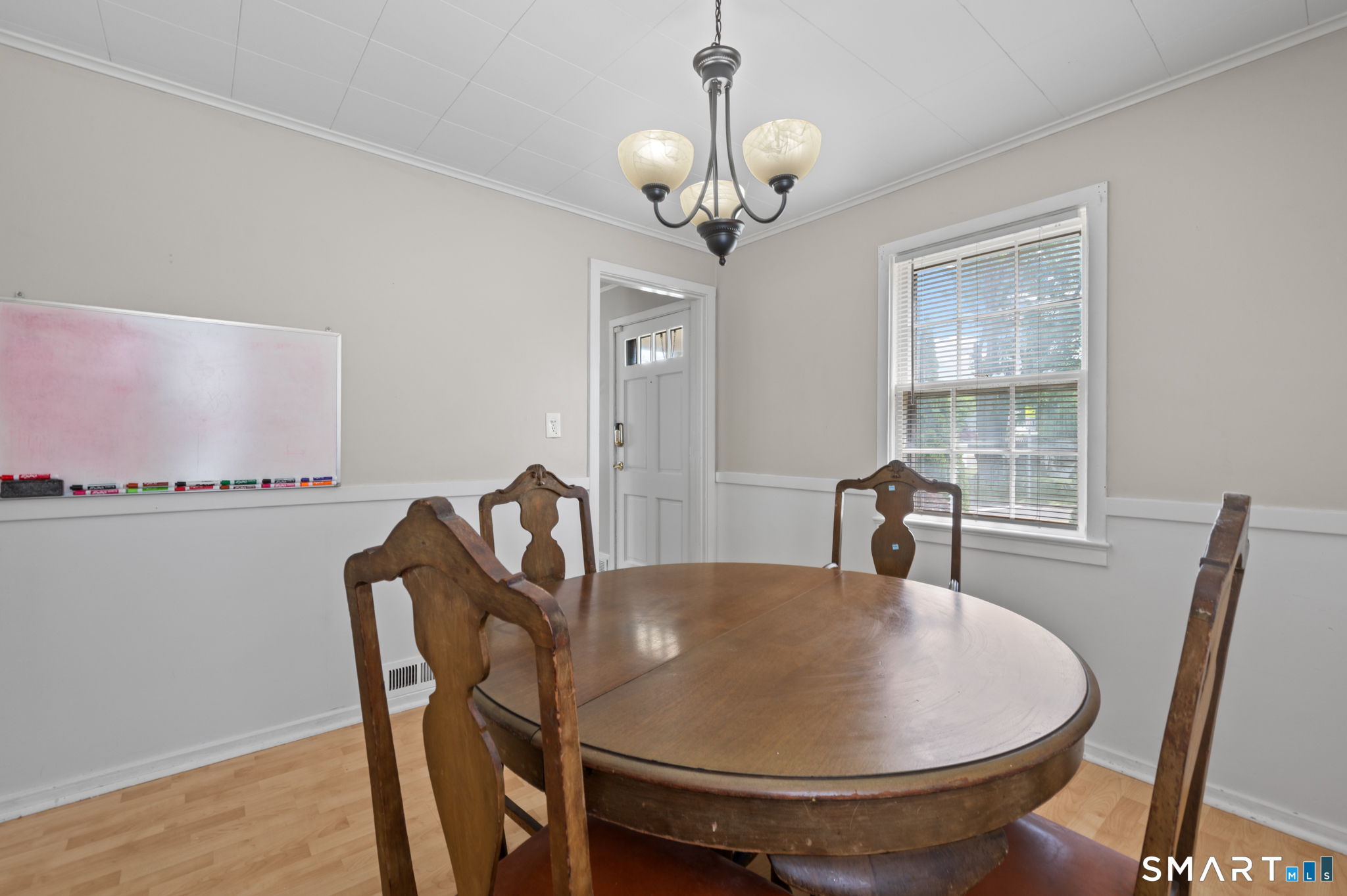 4 Waddell Road Manchester, CT 06040 - Photo 7 of 32