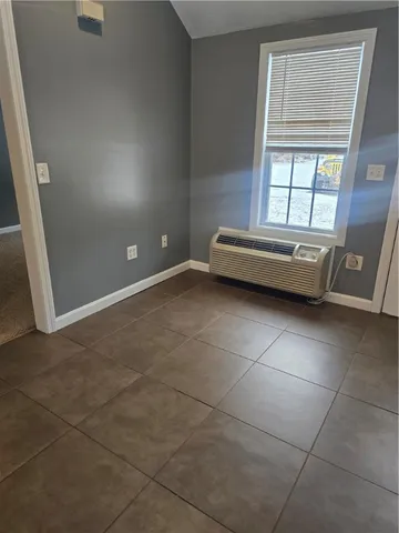 $1,250 | 1 Boss Road, Unit 3, Foster, RI 02825