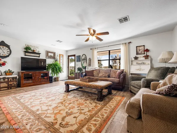 $625,000 | 17827 Tawny Lane, Peeples Valley, AZ 86332