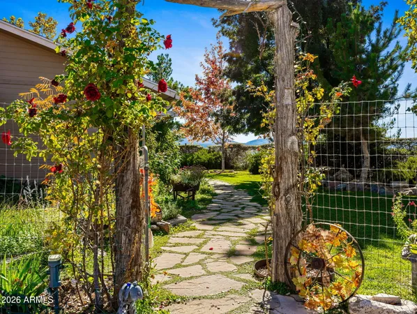 $625,000 | 17827 Tawny Lane, Peeples Valley, AZ 86332