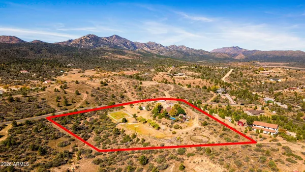 $625,000 | 17827 Tawny Lane, Peeples Valley, AZ 86332