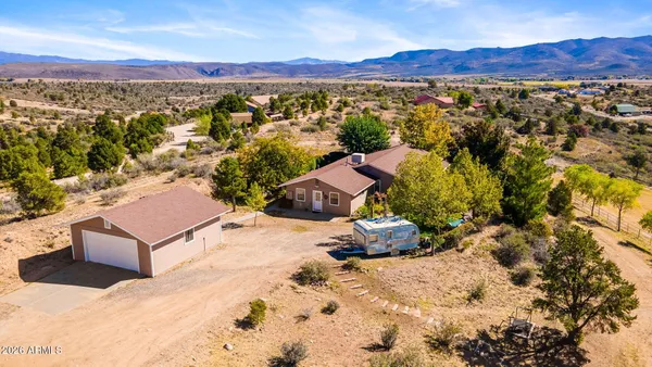 $625,000 | 17827 Tawny Lane, Peeples Valley, AZ 86332