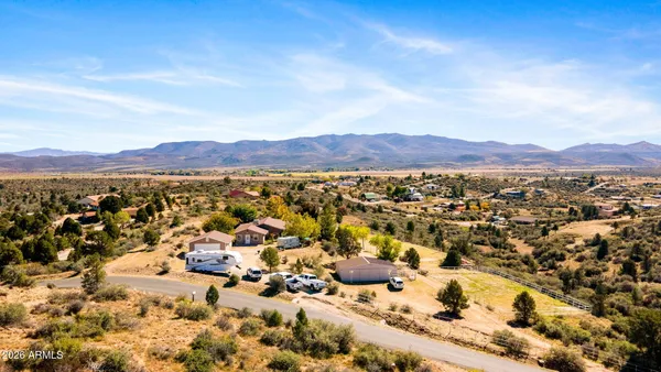 $625,000 | 17827 Tawny Lane, Peeples Valley, AZ 86332