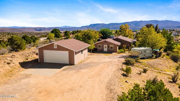 $625,000 | 17827 Tawny Lane, Peeples Valley, AZ 86332